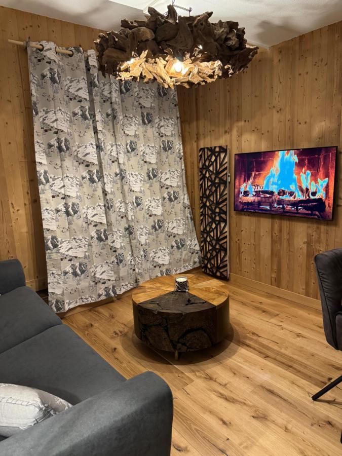 Cocon Au Coeur De Chamonix Avec Parking Gratuit Apartment Exterior photo